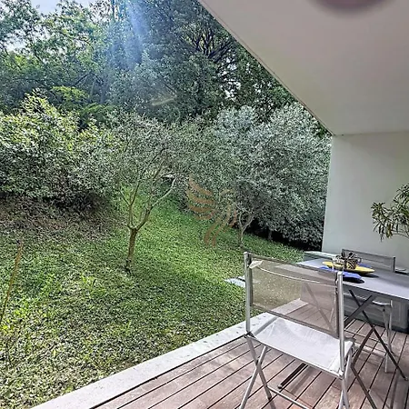 Le Jardin Aloes Park